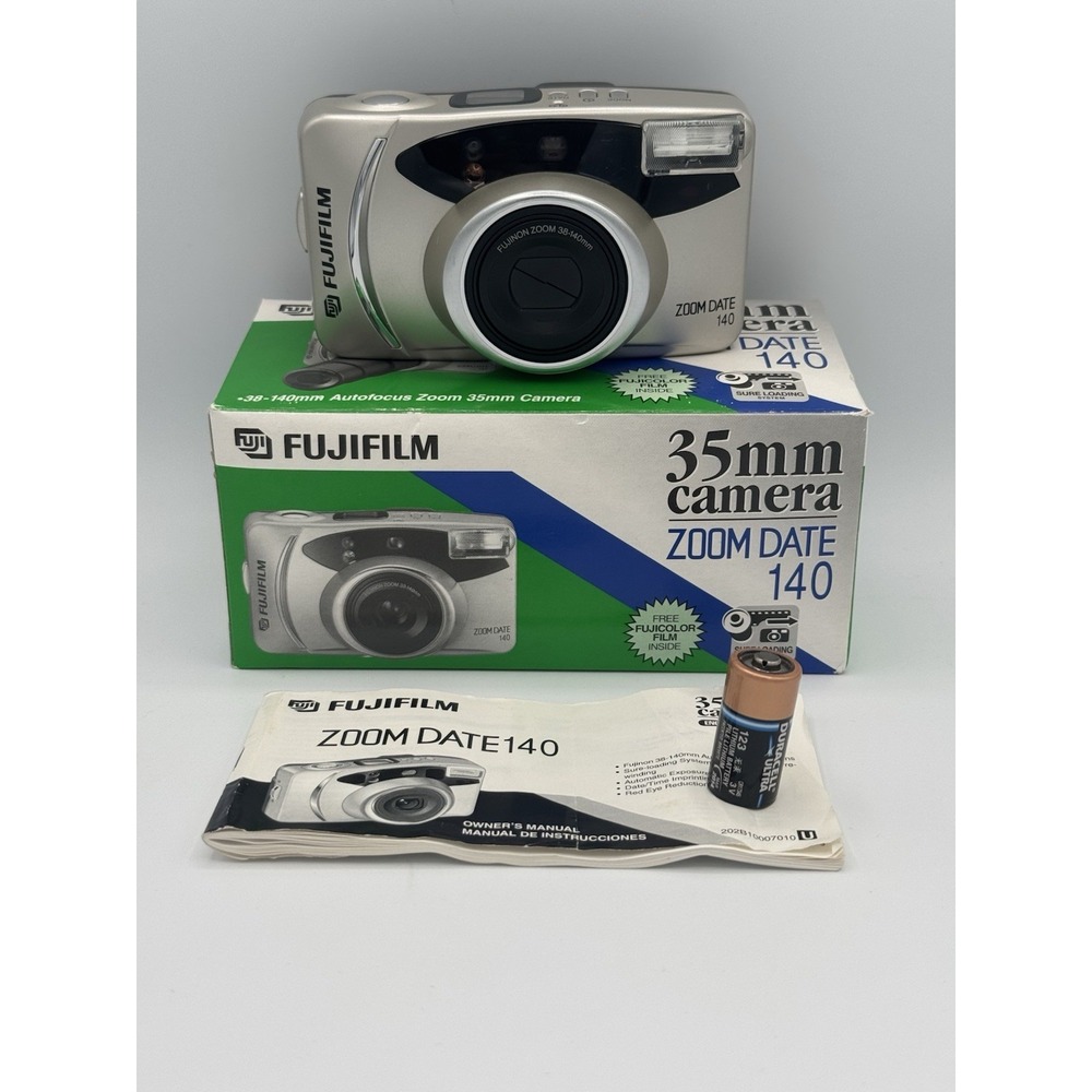 Vintage Fujifilm Zoom Date 140 Point Shoot 35mm Film Camera Silver Untested - Picture 1 of 7